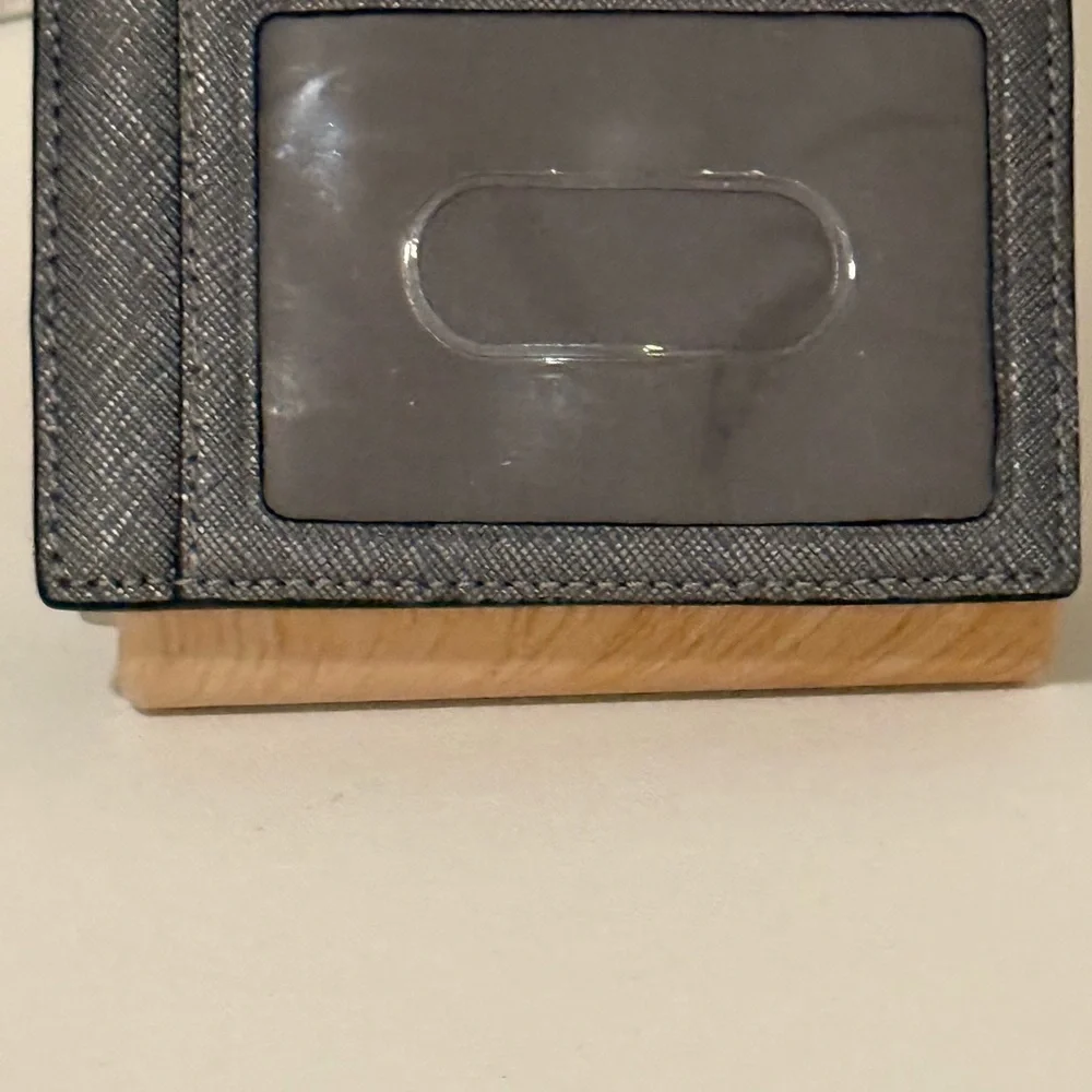 COACH SIGNATURE BI-FOLD MINI WALLET